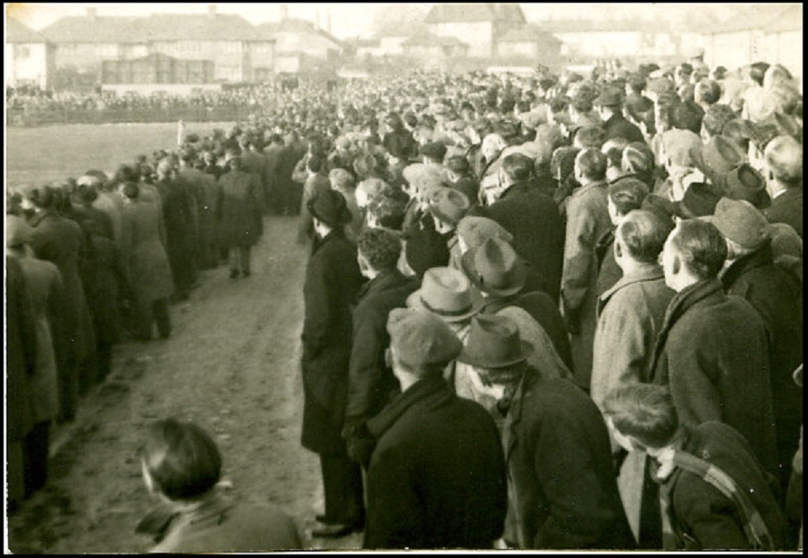 1940s crowd.jpg